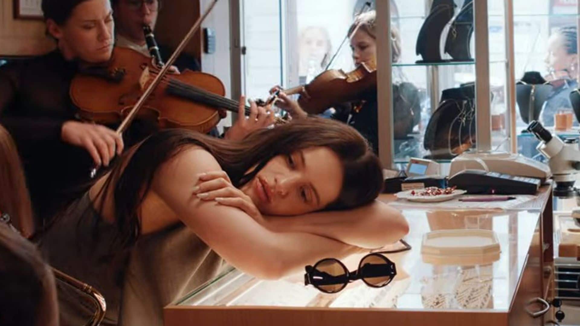 Rosalía en una escena de 'Berghain'