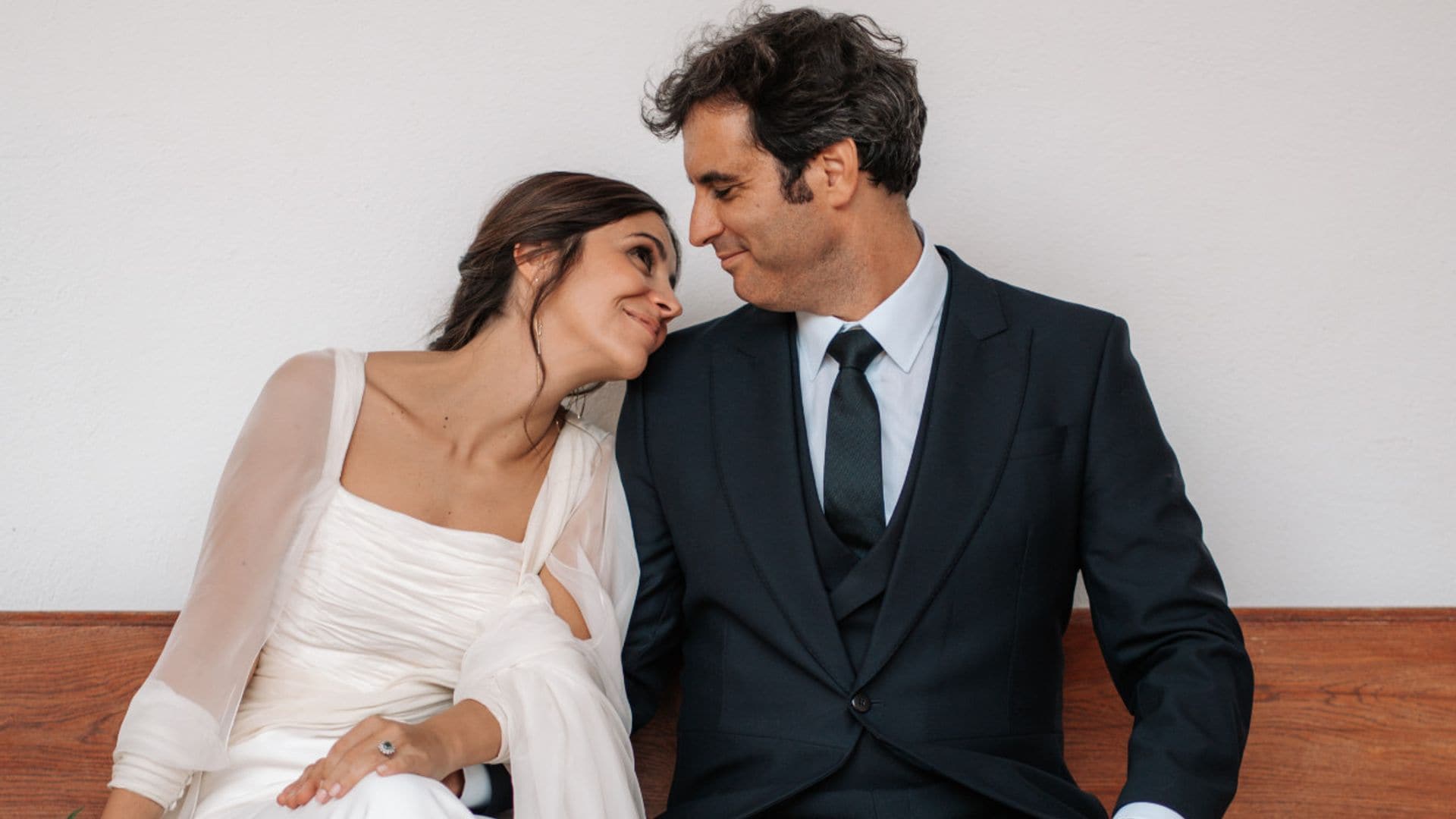 Cuando María pasó de diseñar zapatos para otras novias a crear el modelo que llevaría en su boda