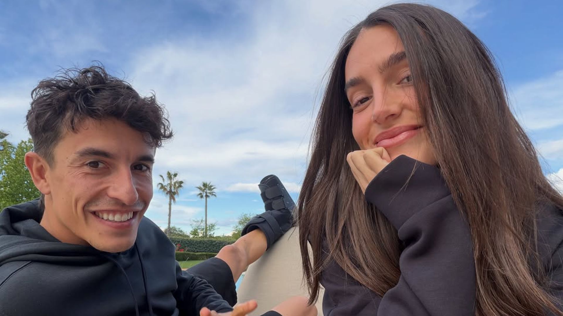 Así es la relación de Marc Márquez y Gemma Pinto: radiografía de un apoyo incondicional a lo largo de su historial de lesiones