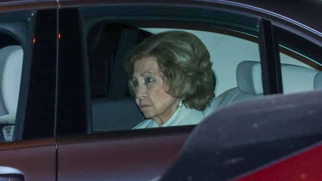 La reina Sofía llega en coche al cumpleaños de Margarita de Bulgaria