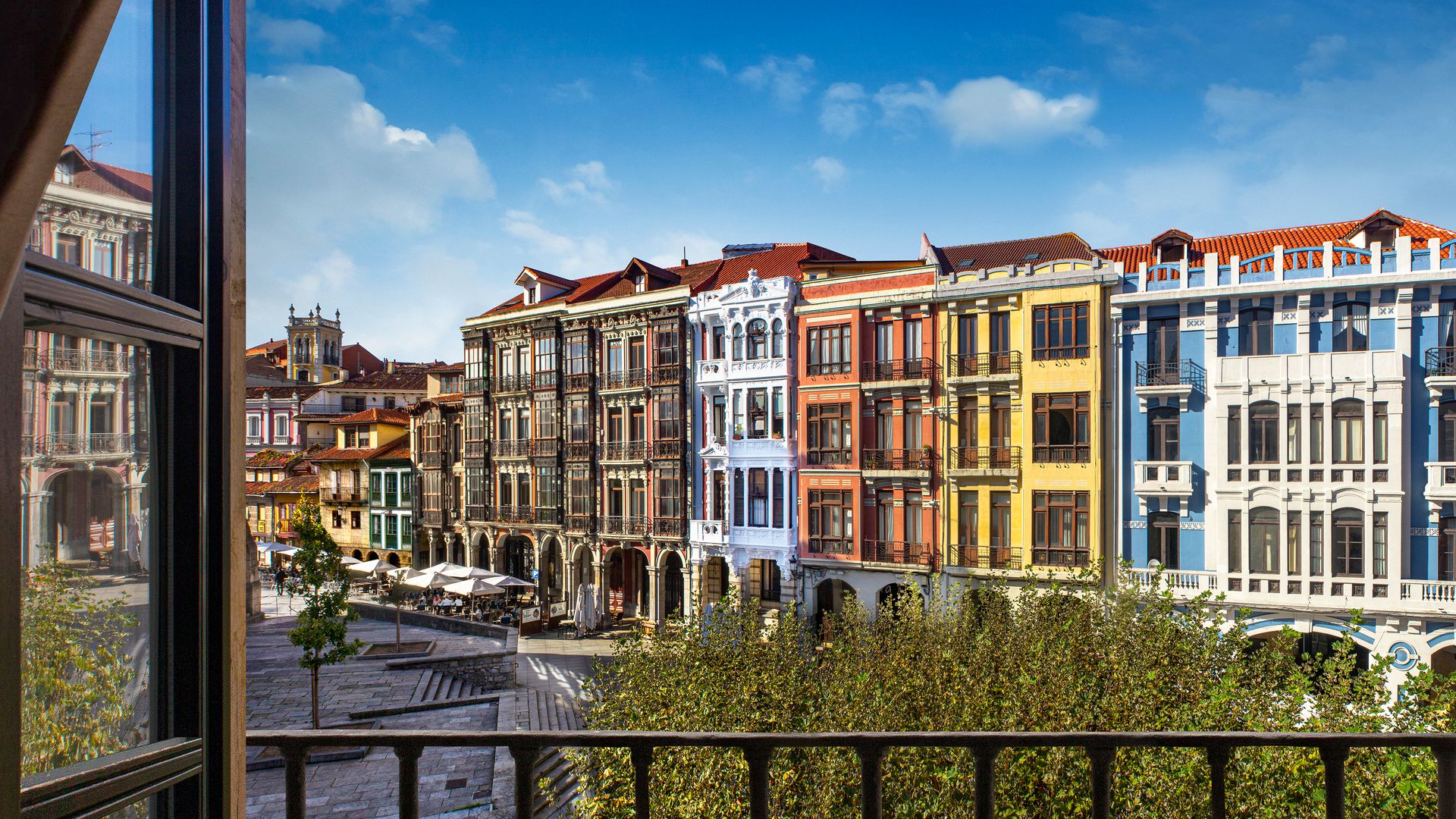 Asturias 4. Vista de la calle San Francisco en Avilés-Arrontes y Barerra
