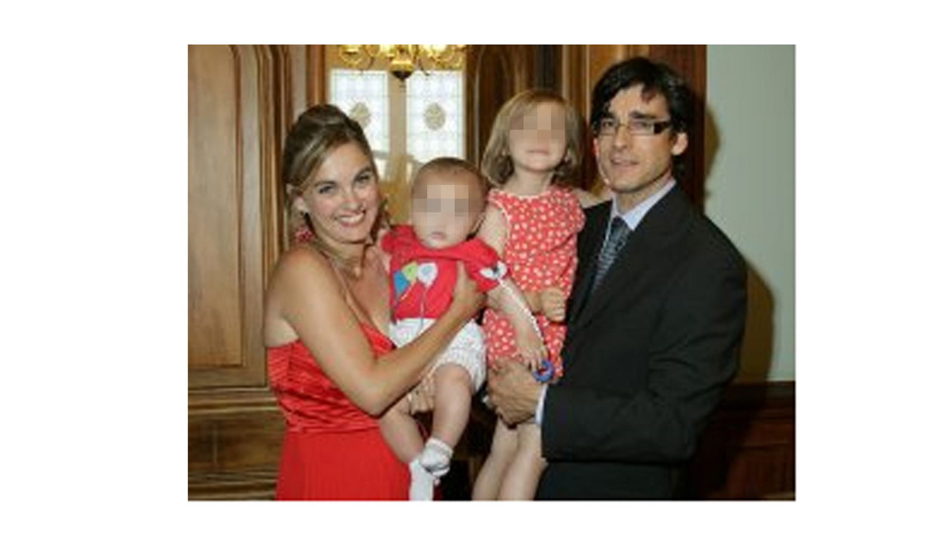Lourdes Maldonado con su marido, José Antonio Guerrero, y sus dos hijos, Itziar y Daniel, en una foto de 2010  