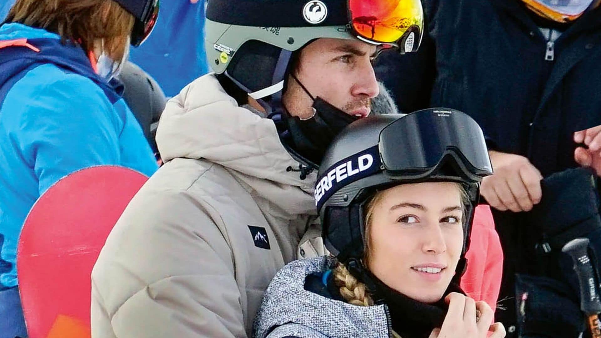 Daniela Figo y Beltrán Lozano celebran un año de amor esquiando en familia