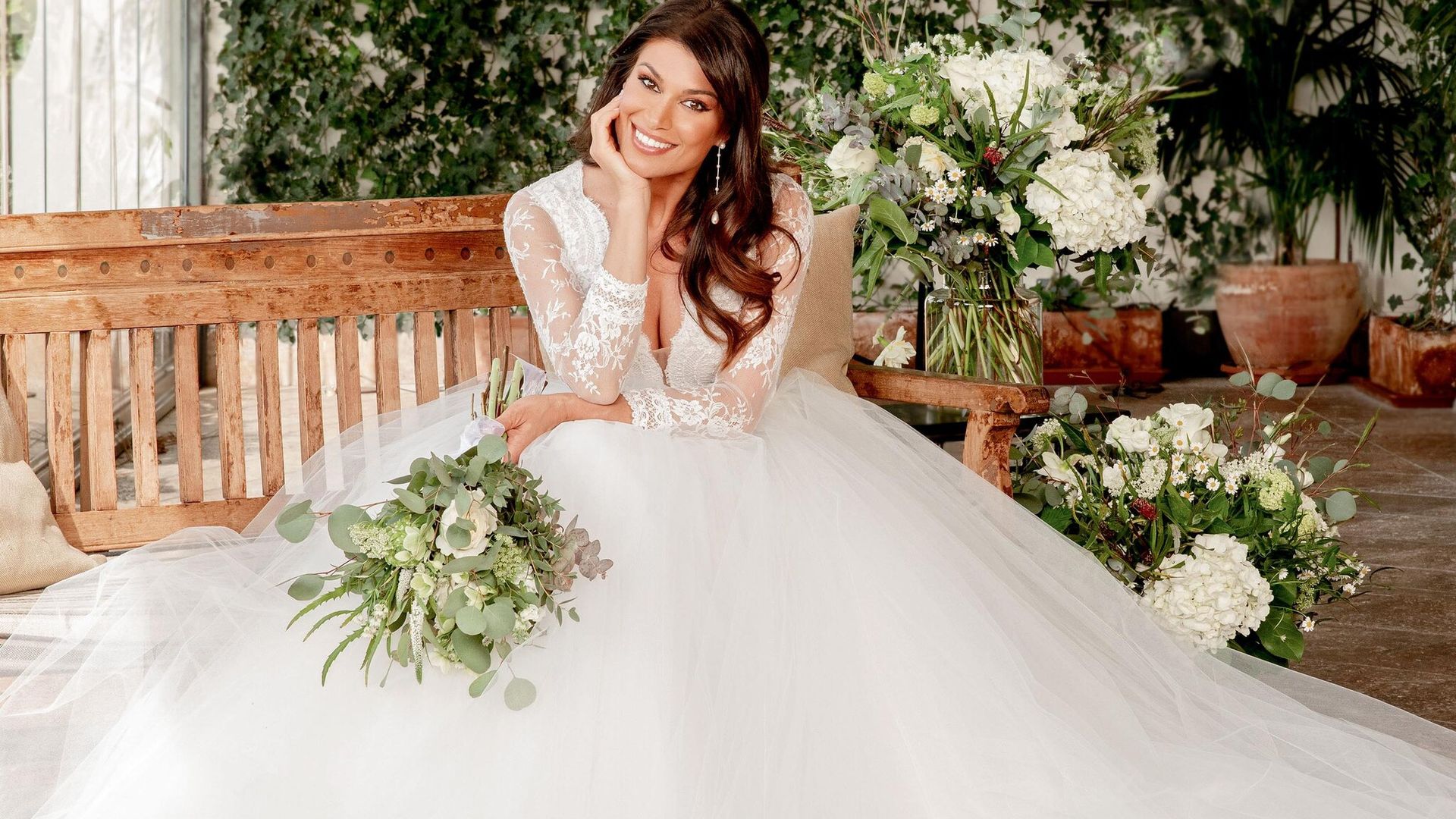 Sonia Ferrer se viste de novia y nos desvela detalles de su próxima boda con Sergio Fontecha