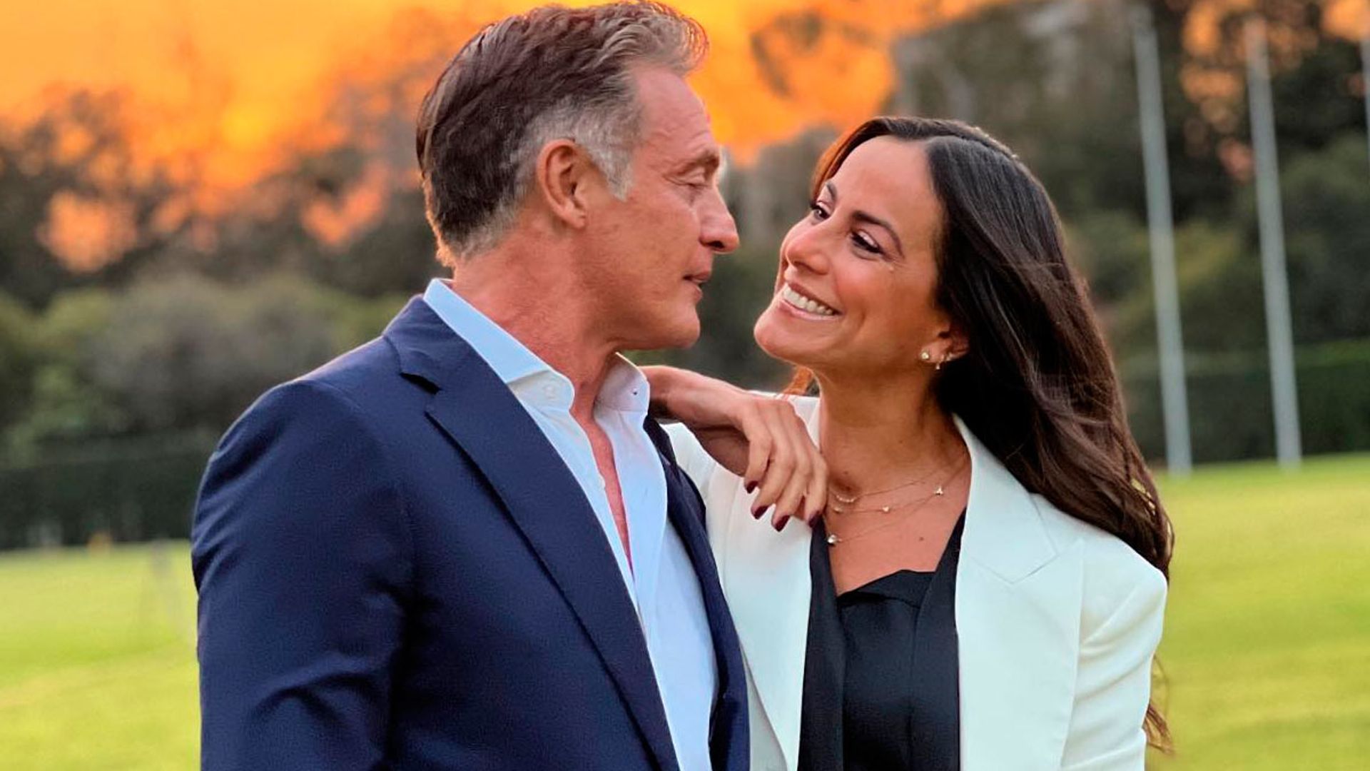 En un camerino, Juan Soler y Paulina Mercado confiesan cómo fue su primer beso