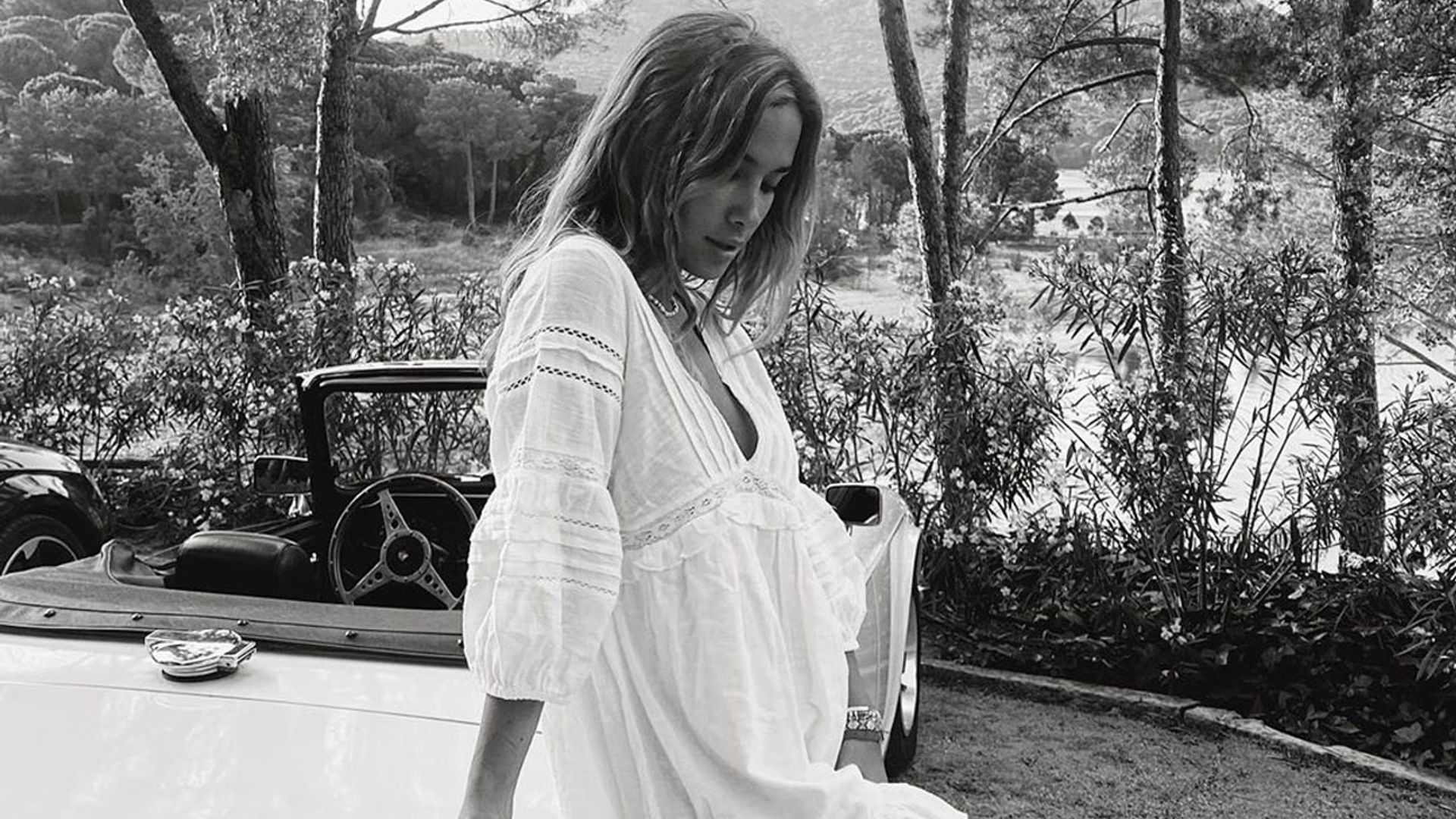 María Pombo muestra sus primeras curvas premamá