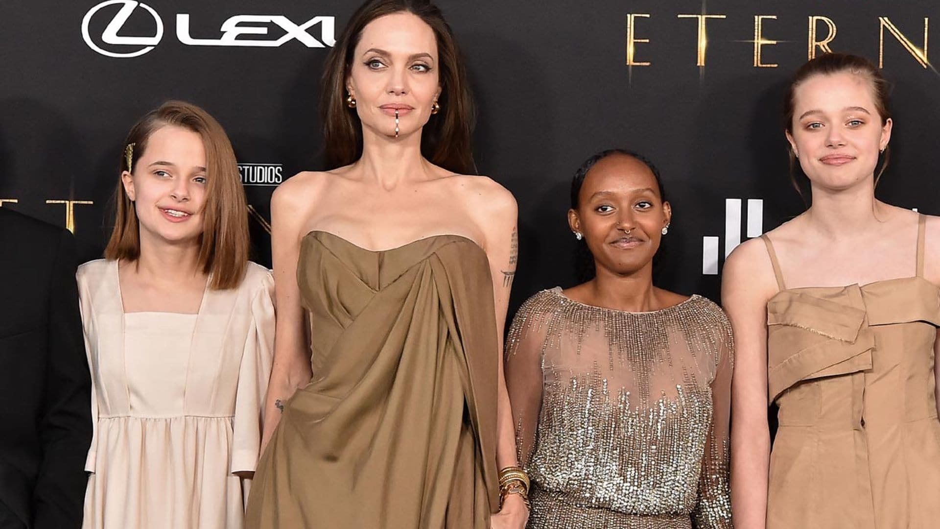 Angelina Jolie le presta a su hija Zahara el vestidazo viral que llevó en los Oscar hace 7 años