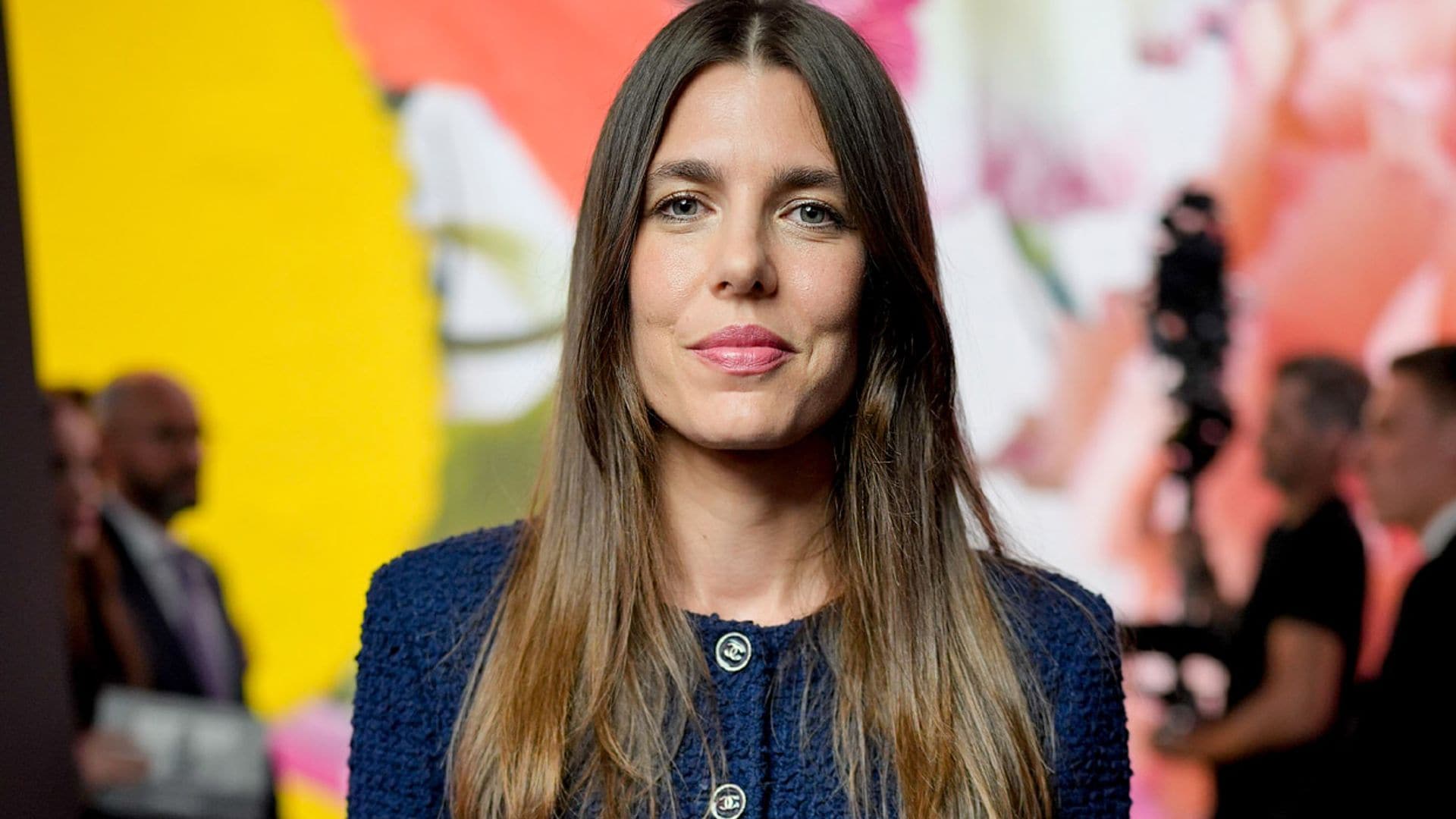 El chic parisino se apodera de Carlota Casiraghi en su cita tradicional con la pasarela