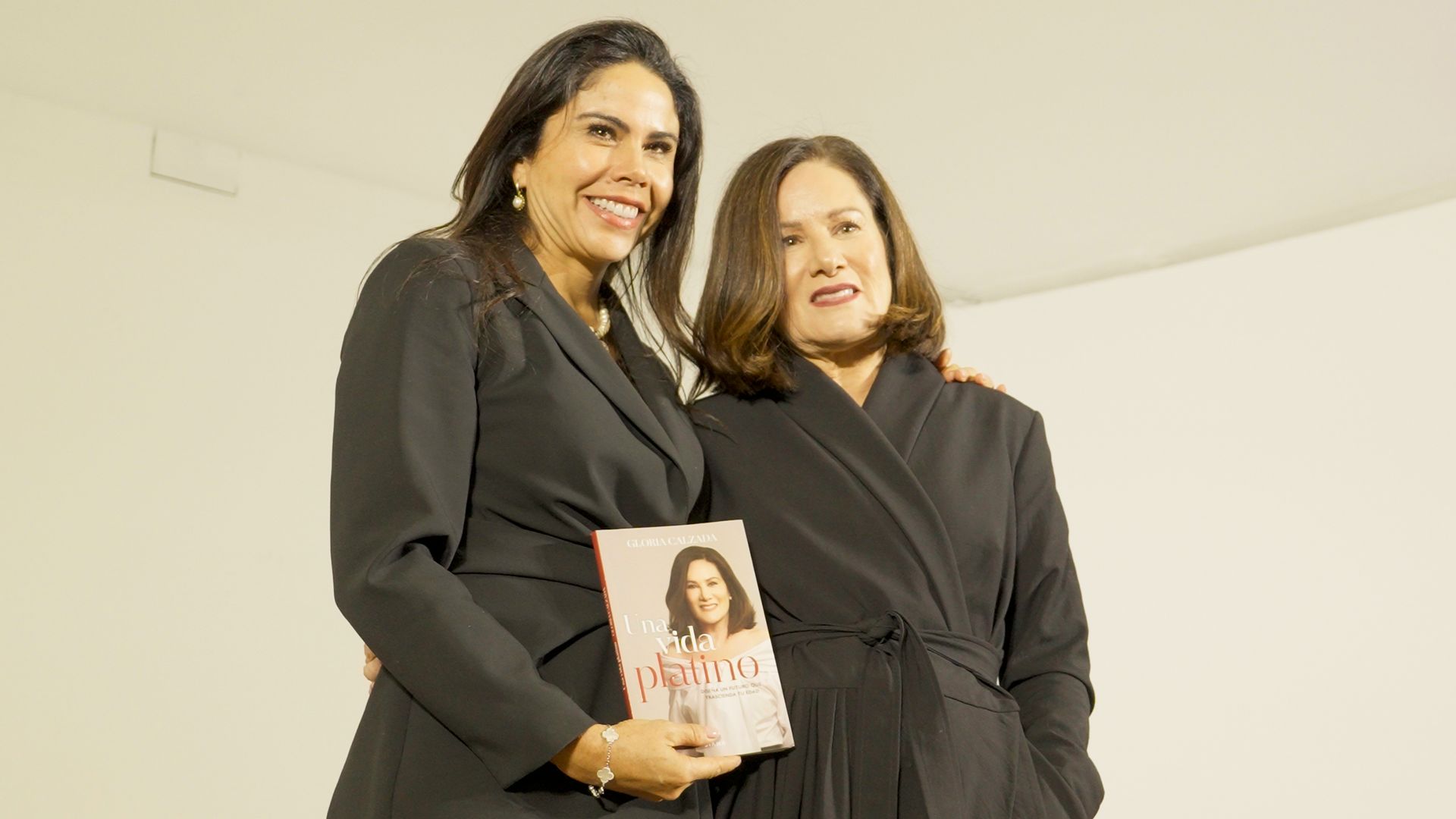 Paola Rojas recuerda cómo Gloria Calzada se convirtió en su camarógrafa y productora por un día