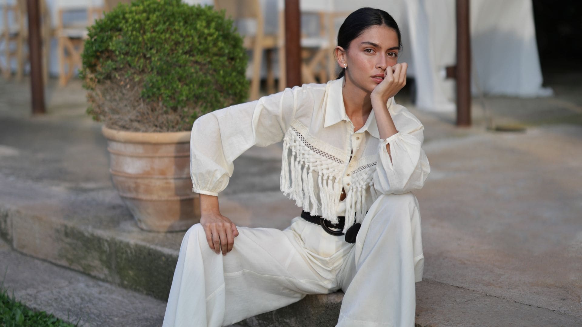 El conjunto de rebajas de Lucía Rivera que confirma el regreso del estilo 'boho chic'