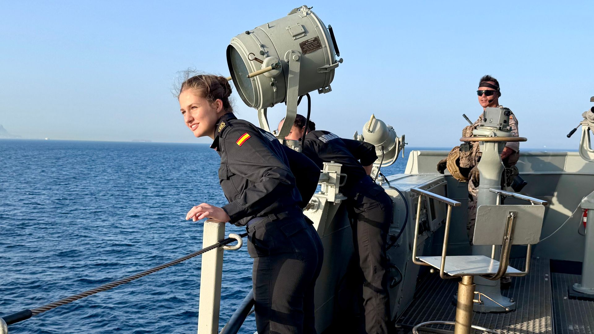 Las fotos de la princesa Leonor realizando maniobras a bordo de la fragata Blas de Lezo