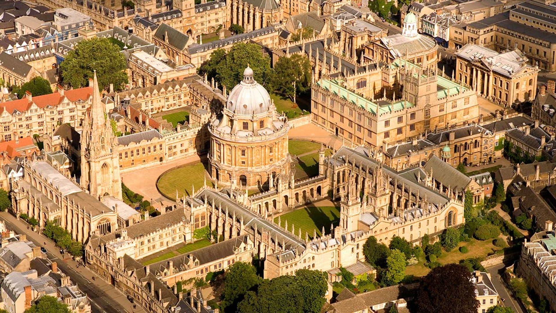 Oxford y Cambridge, universitarias y exquisitas