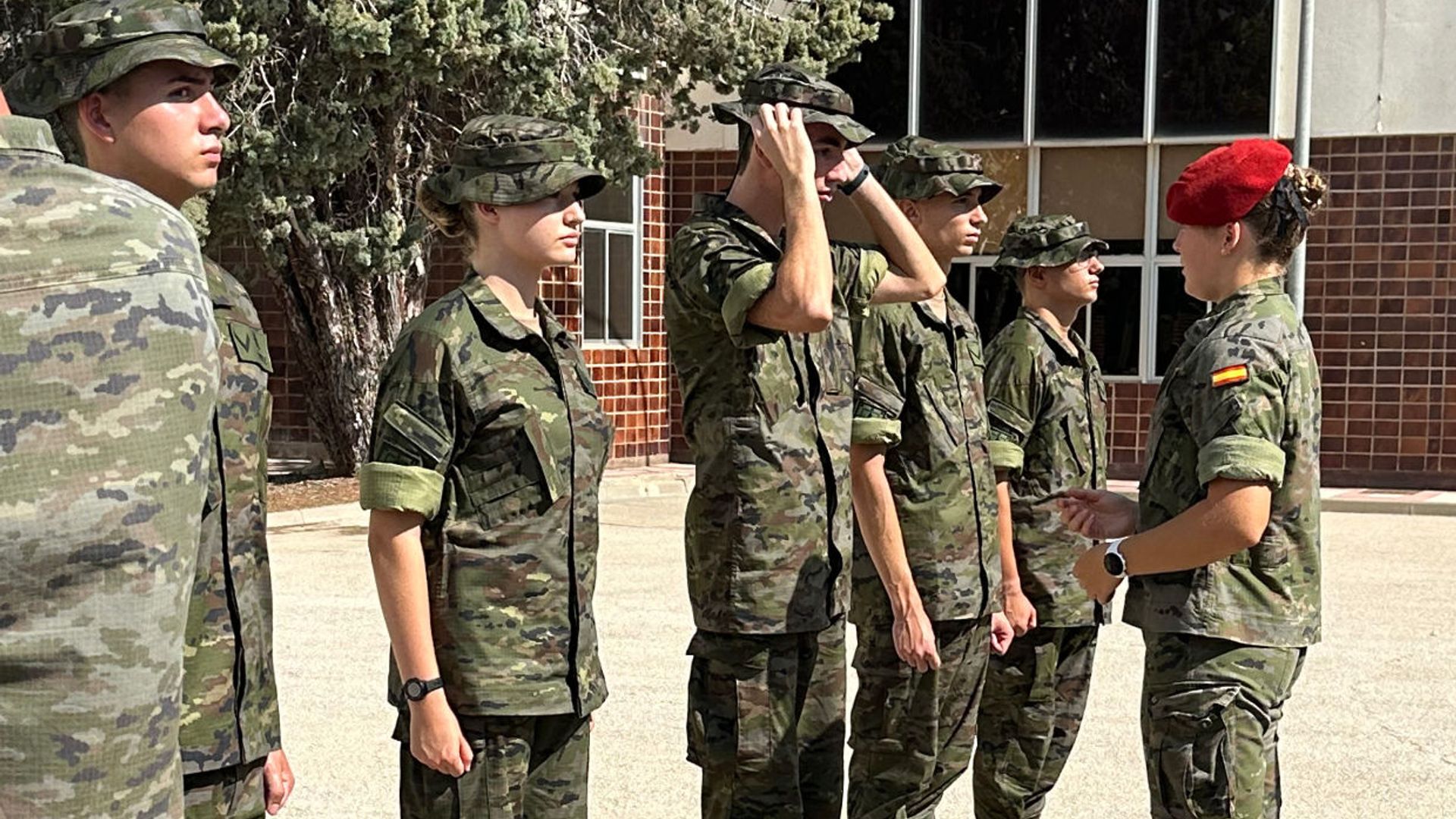 La princesa Leonor y su primer plan con compañeros en las calles de Zaragoza