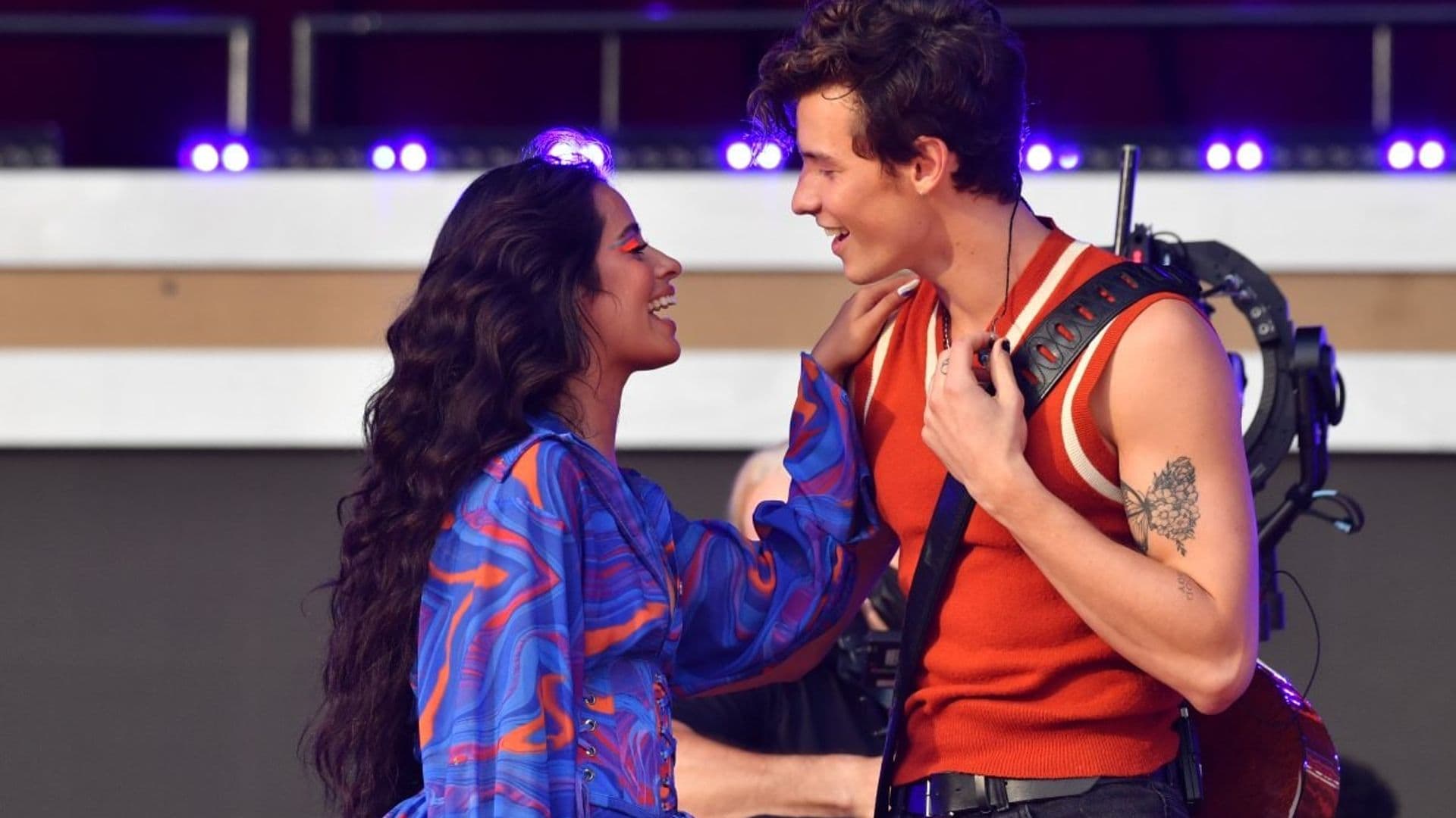 Entre besos y abrazos, Camila Cabello y Shawn Mendes se convierten en los protagonistas de Coachella