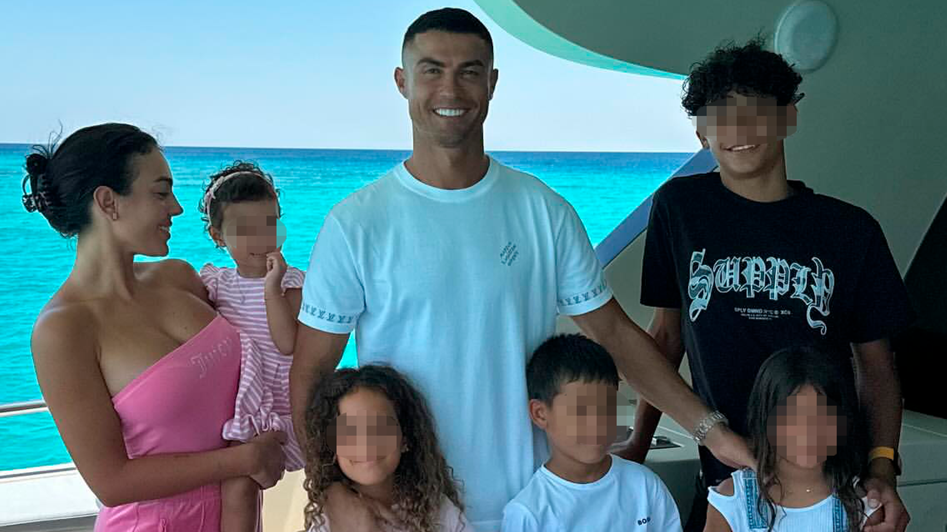 Georgina Rodríguez y Cristiano Ronaldo de vacaciones el año pasado