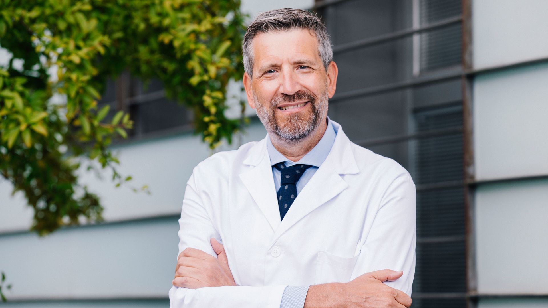 Dr. Joaquín Llácer