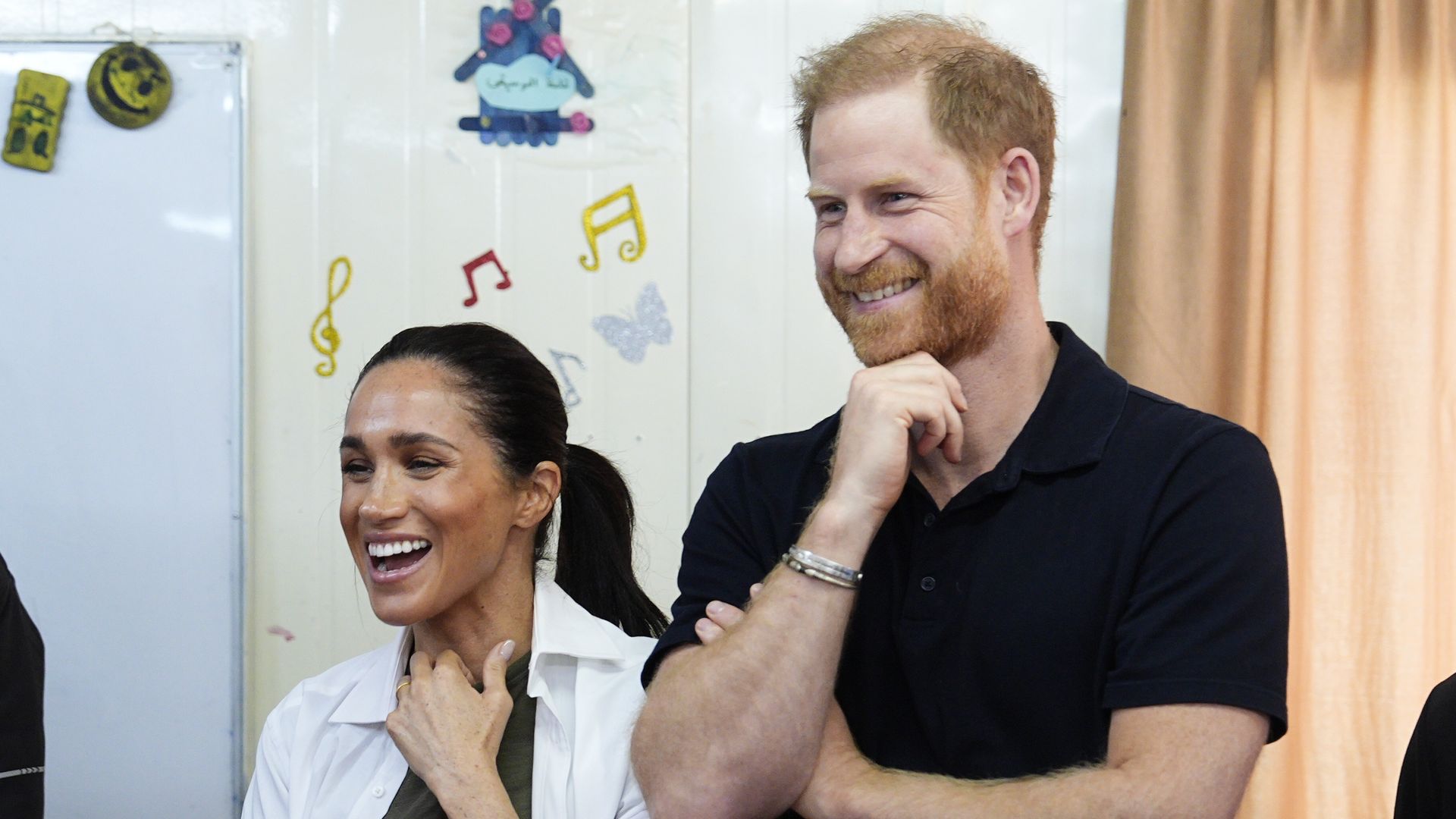 Las mejores fotos de Meghan Markle y el príncipe Harry en su visita humanitaria por Jordania