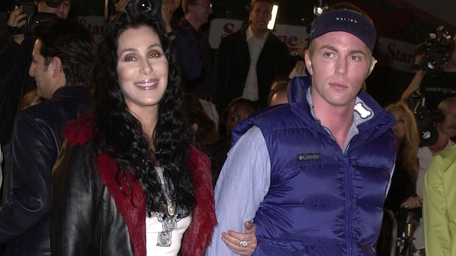 Cher y su hijo Elijah durante el estreno de "Blow" en Los Angeles 