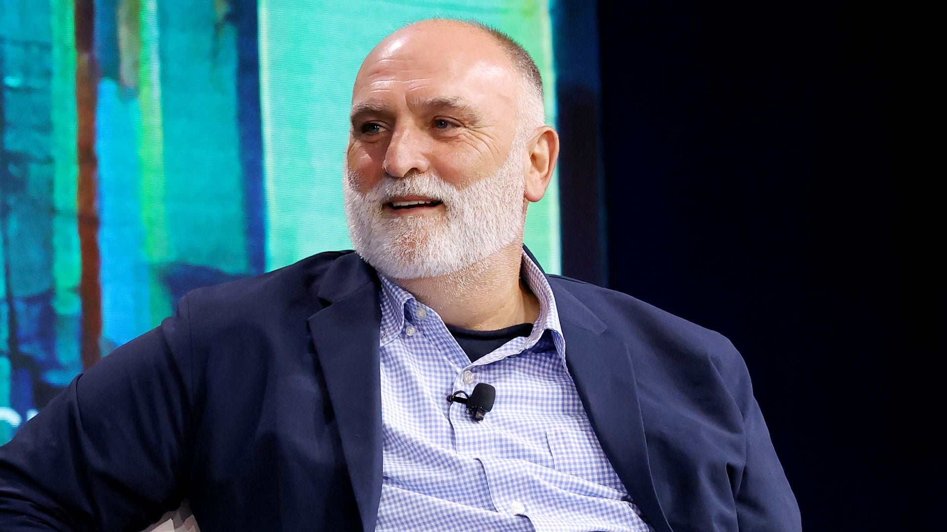 El chef José Andrés tiene la receta más fácil para cocinar unos mejillones: "Es como hacer palomitas de maíz"