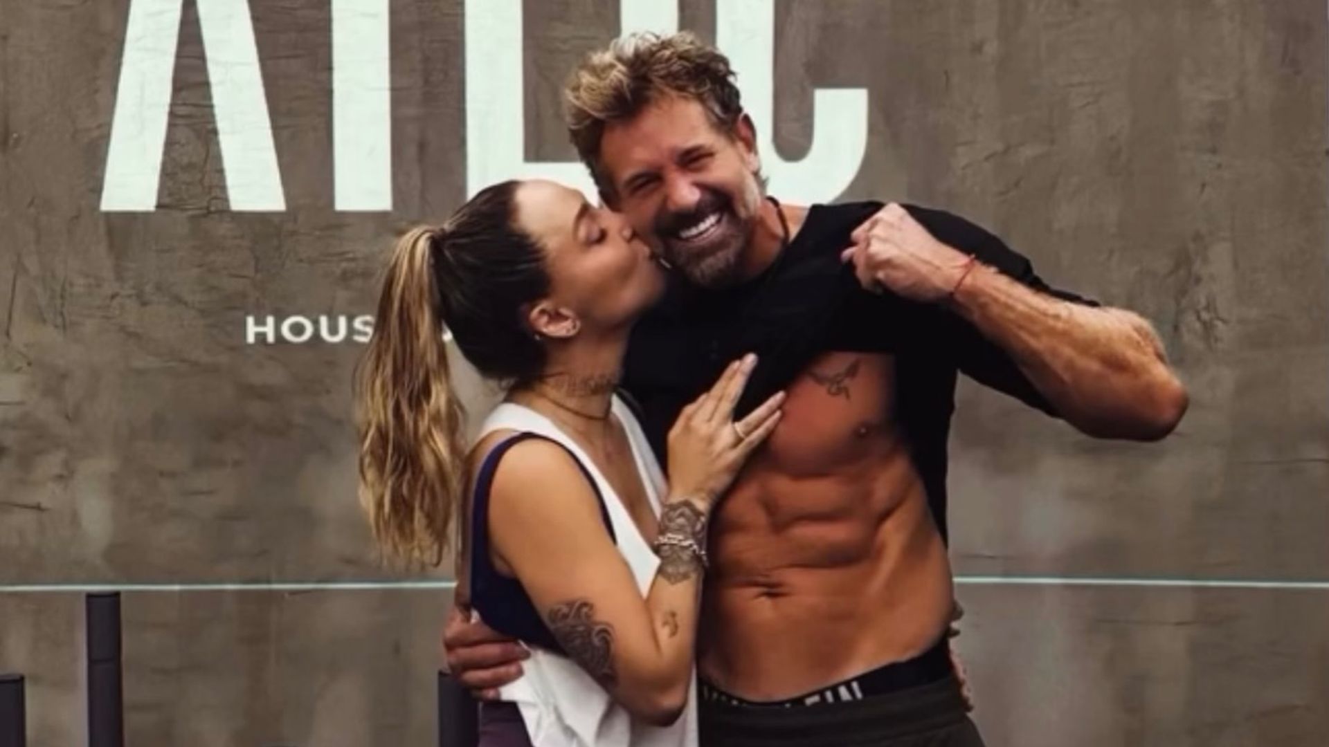 Colibrí Jiménez comparte en redes su primera foto junto a Gabriel Soto.