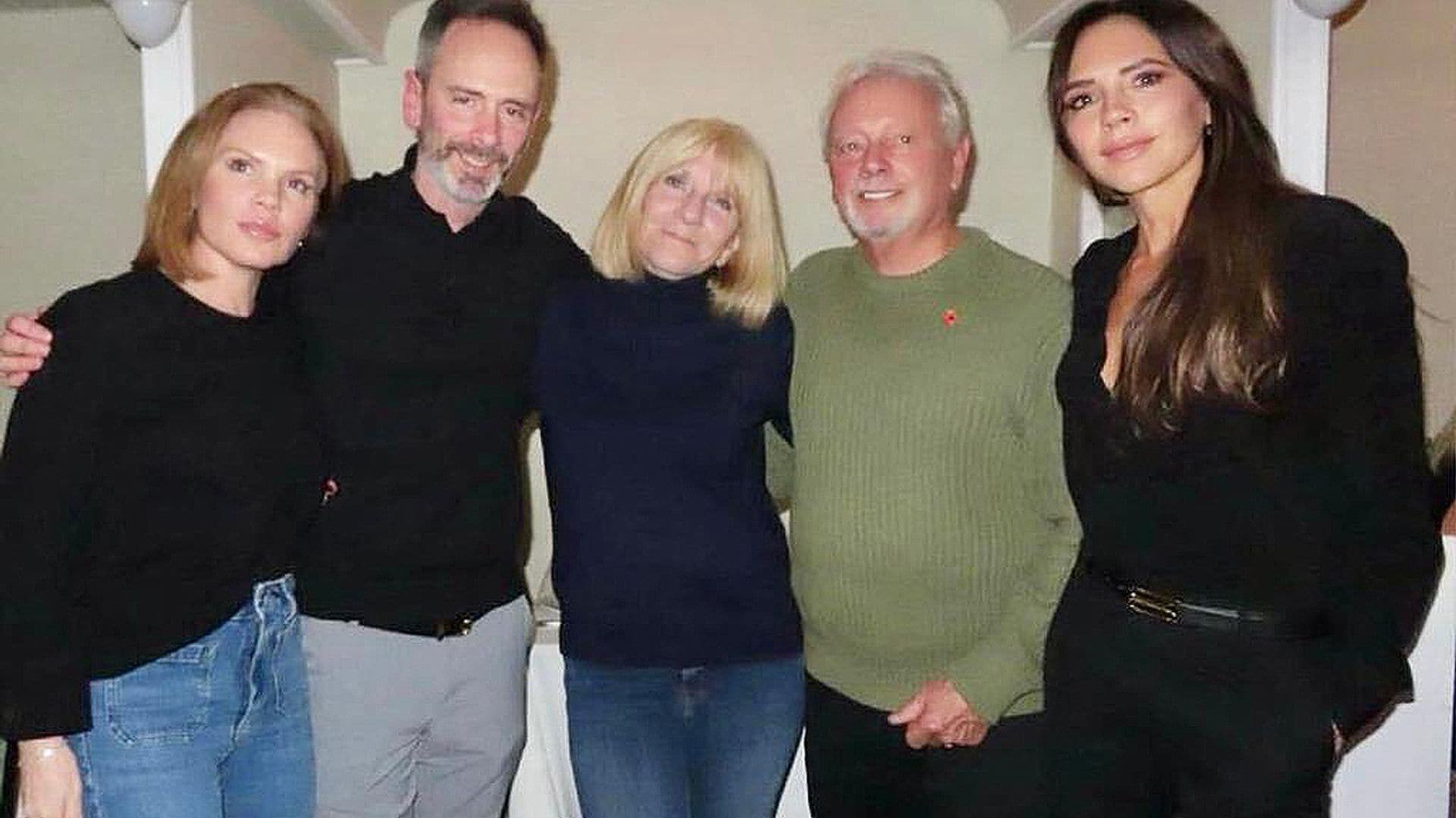 La última celebración que ha reunido a la familia de Victoria Beckham: estos son sus padres, hermanos y sobrinos