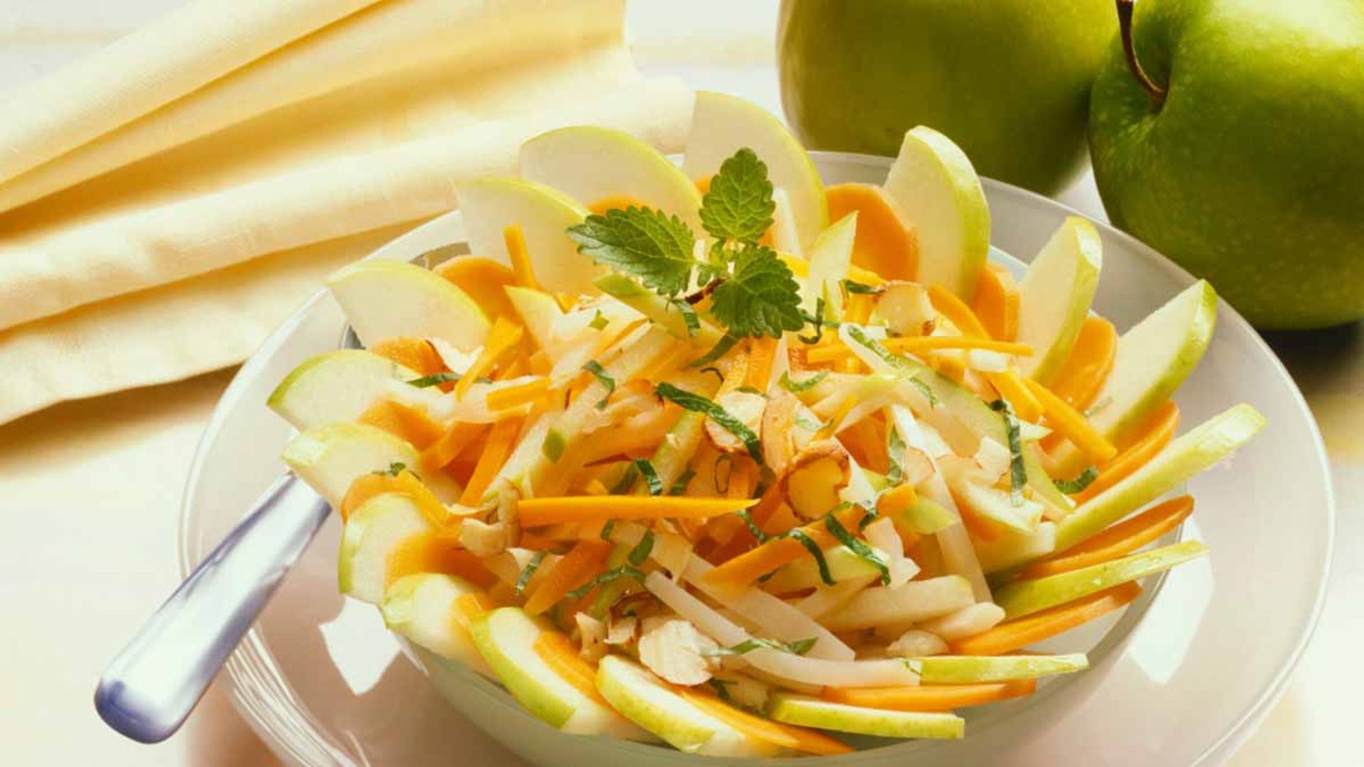 Manzana, zanahoria, menta y jengibre