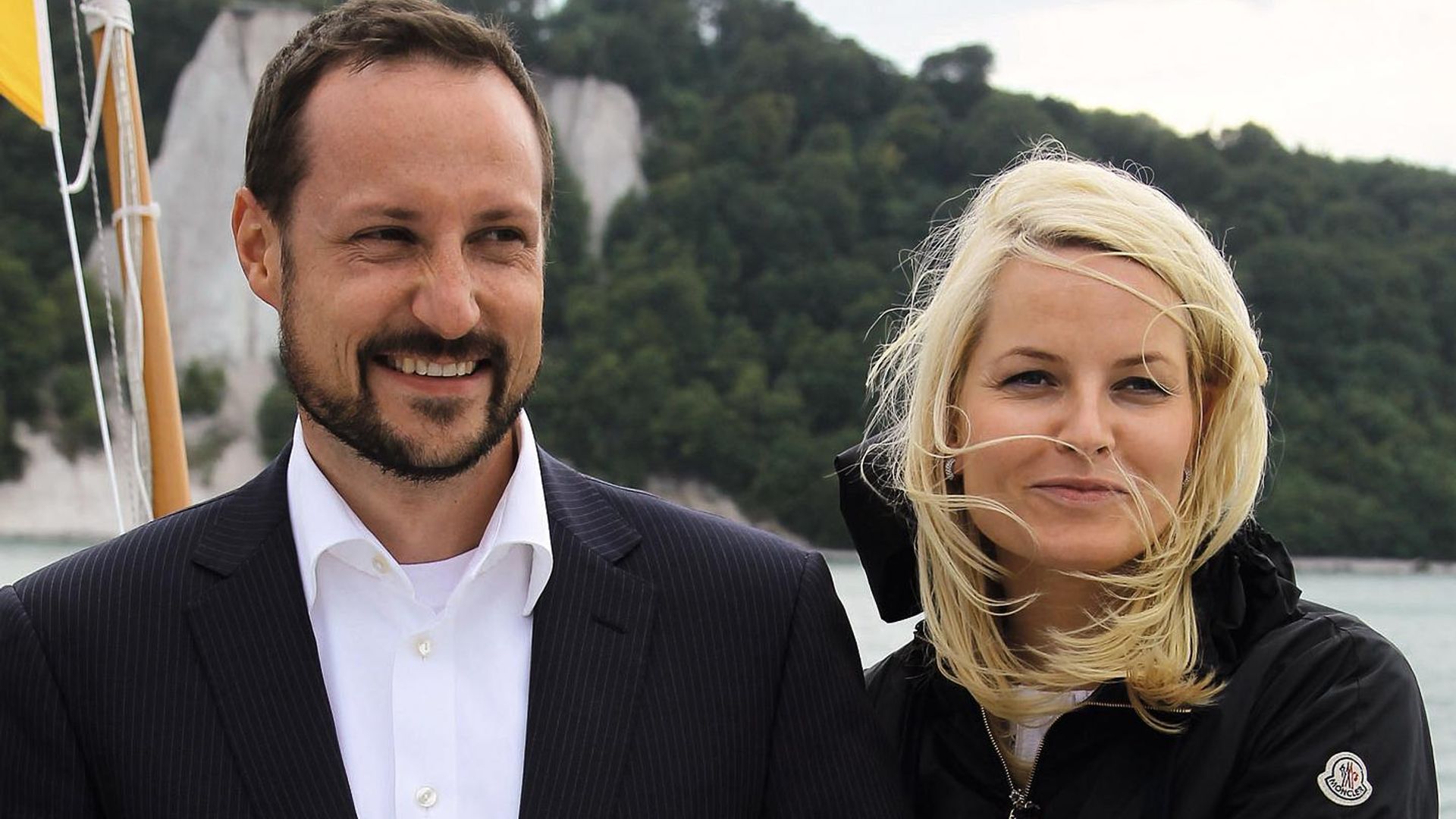 La serie que ha enganchado al príncipe Haakon y Mette-Marit de Noruega
