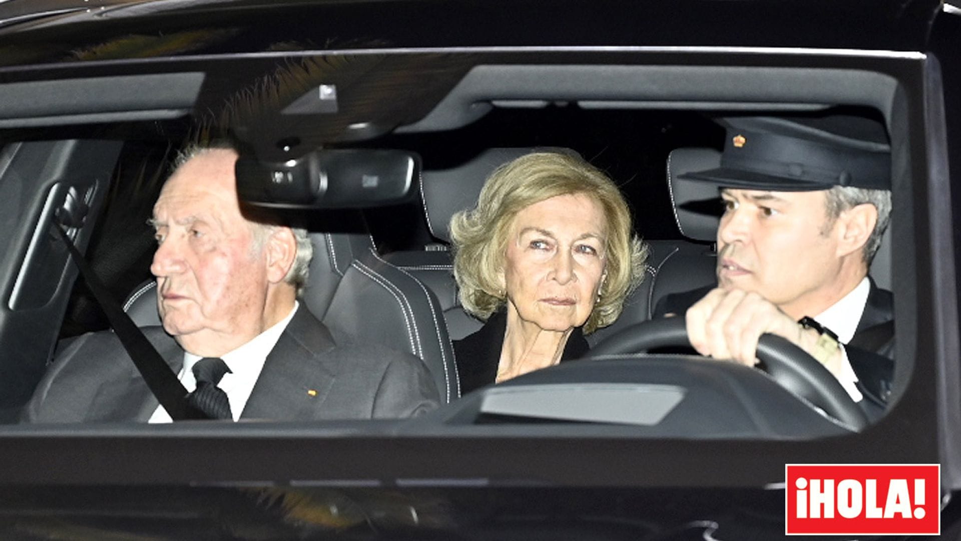 Don Juan Carlos y doña Sofía, Juan Urdangarin, la infanta Elena y sus hijos asisten al velatorio