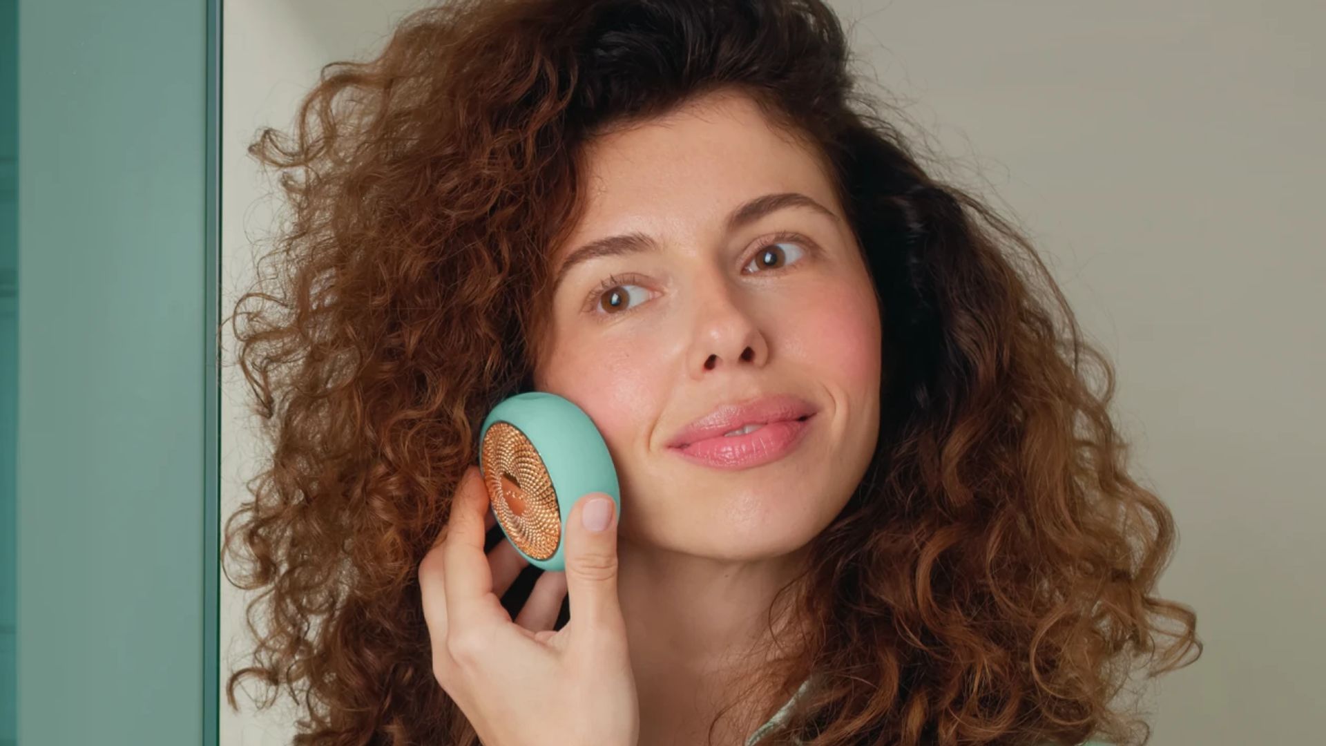 De 199€ a 85€: el tratamiento LED de Foreo que mejora la hidratación, luminosidad y firmeza arrasa en las ofertas de Amazon