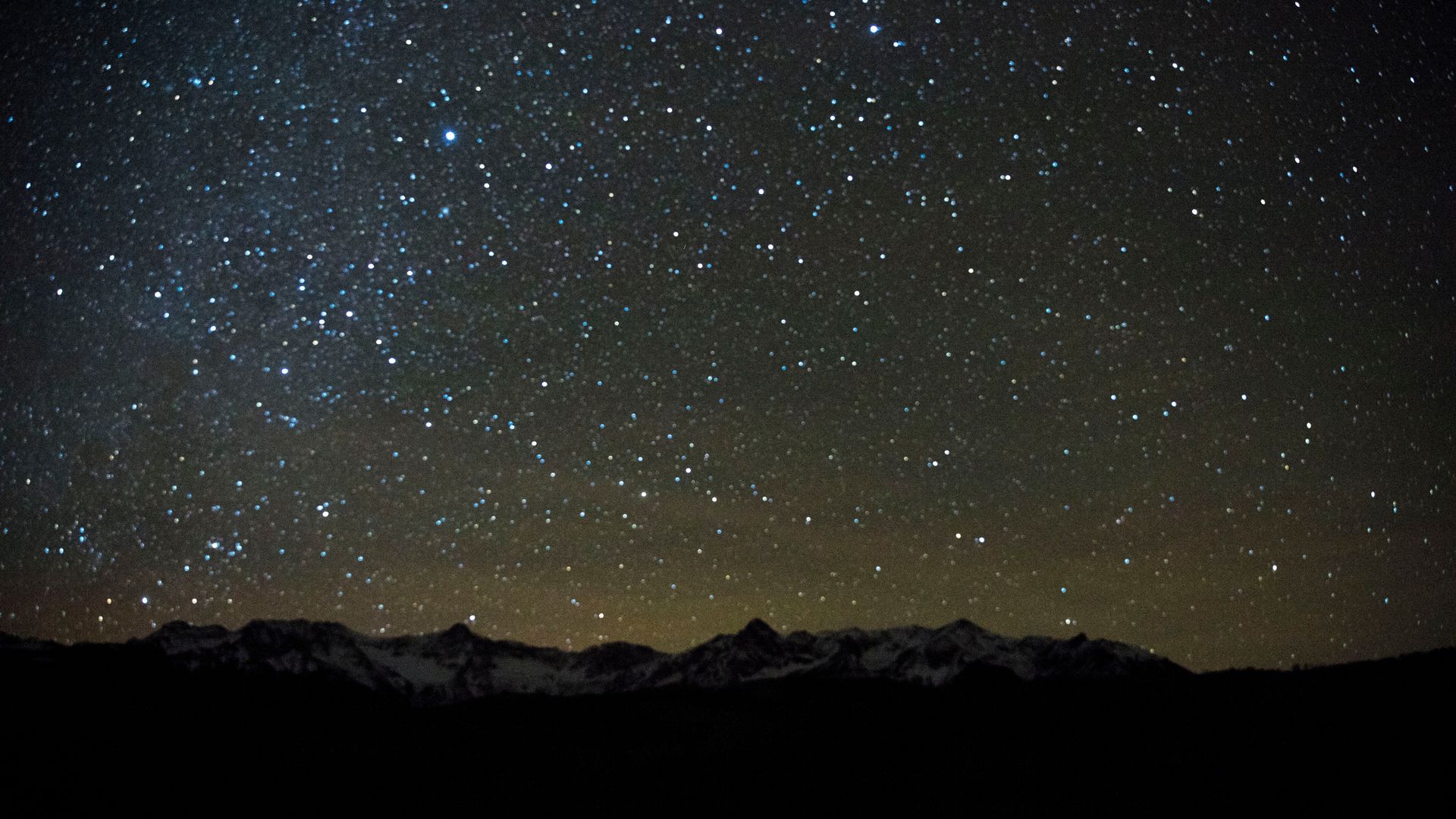 Tres lluvias de estrellas iluminarán el cielo la noche del 31 de julio: dónde y cómo verlas