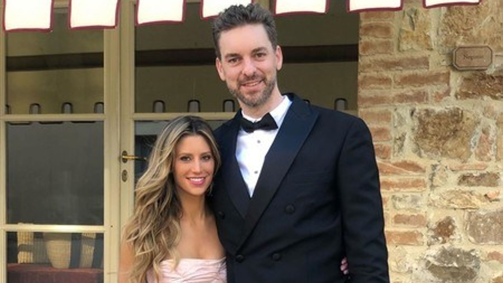 El 'sí, quiero' sorpresa de Adrià Gasol: el asombroso parecido con su hermano mayor, Pau, en su gran día