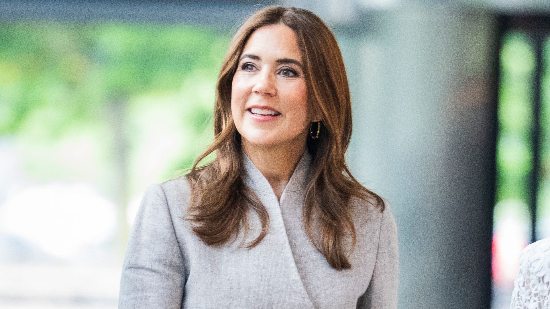 Mary de Dinamarca se atreve con una de las tendencias más complicadas de la temporada, pero muy cómoda