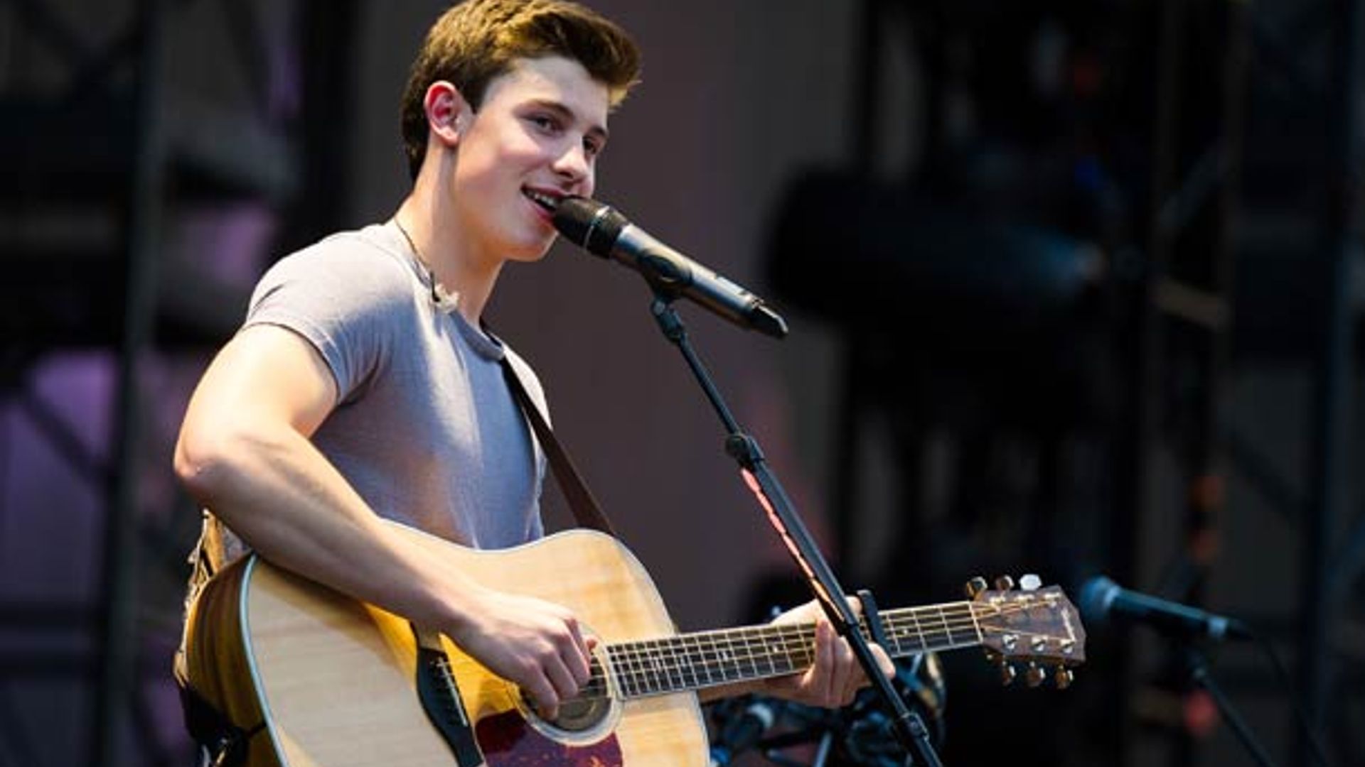 ¿Aún no conoces a Shawn Mendes?