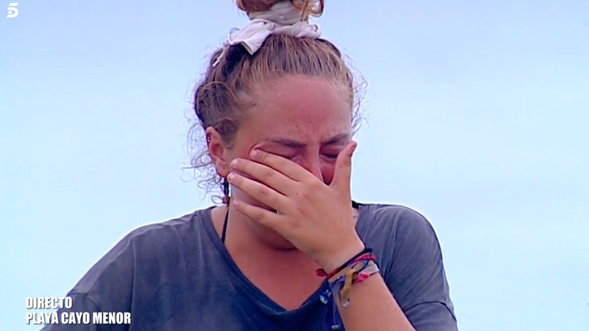 Rocío Flores, entre lágrimas, habla de su madre: 'La echo de menos'