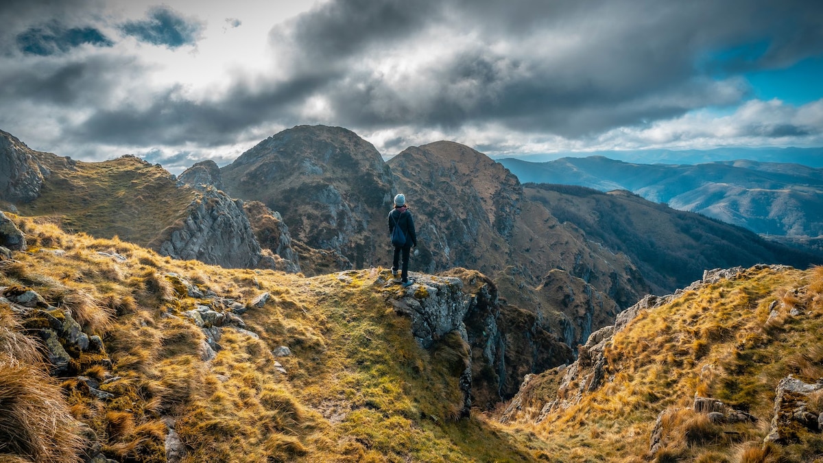 El santuario natural de Guipúzcoa que une bosques milenarios, patrimonio megalítico y tradición minera y narra la historia más antigua del País Vasco