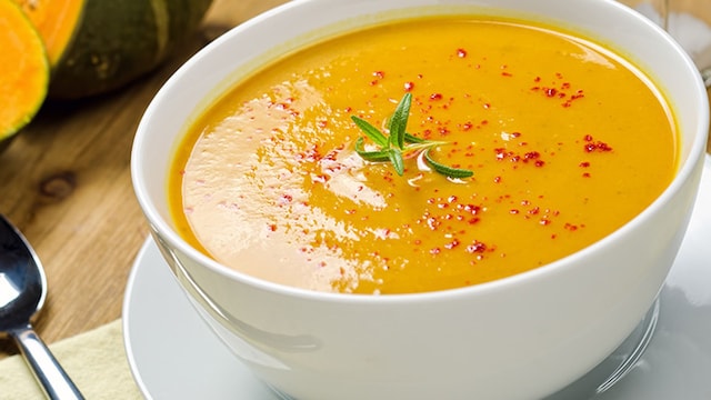 salmorejo pinones