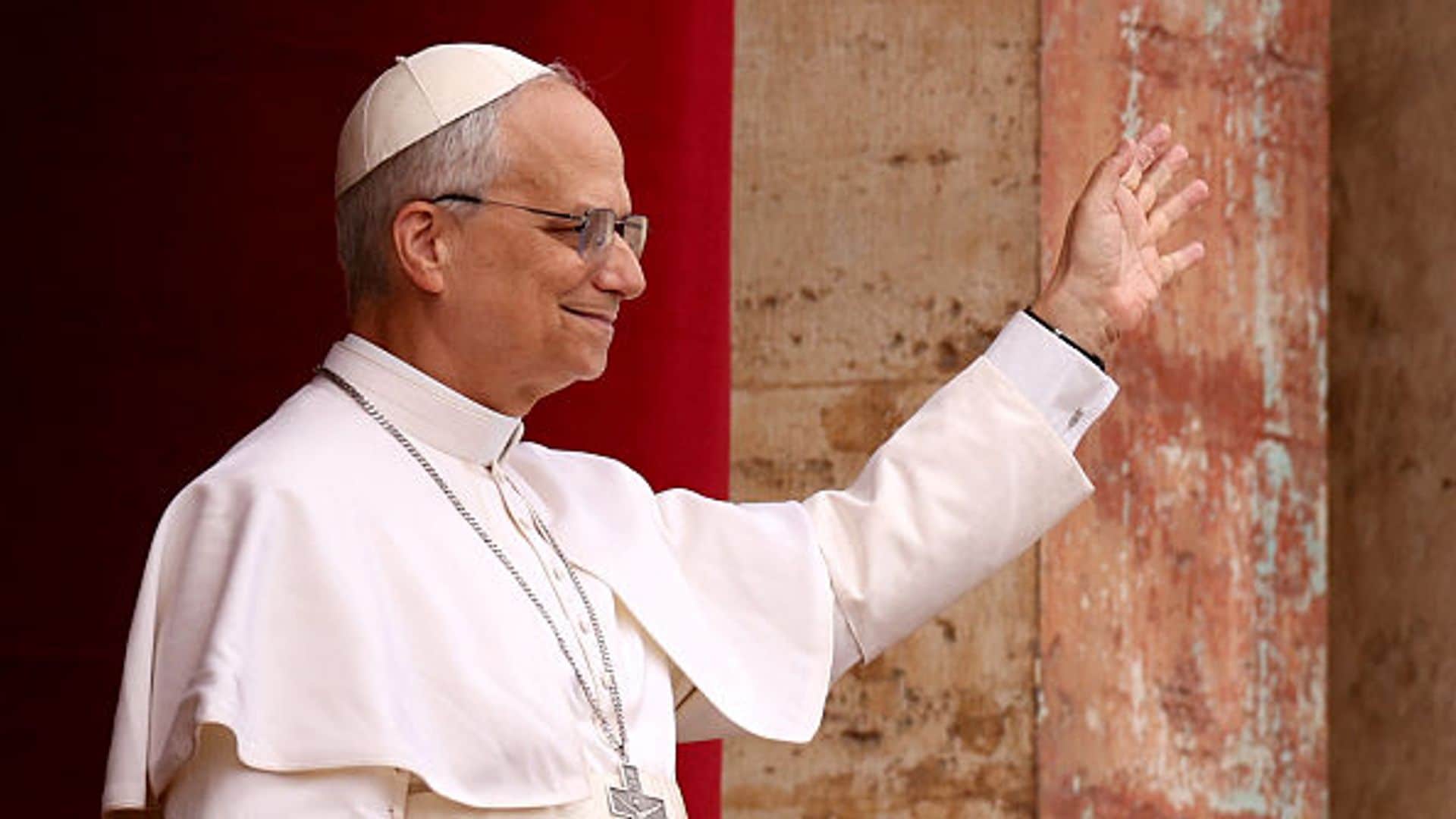 Así ha sido la primera oración dominical de León XIV ante miles de fieles en la Plaza de San Pedro
