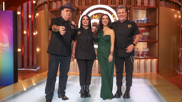 Adrián Herrera, Zahie Téllez, Claudia Lizaldi y Poncho Cadena en la presentación de 'Master Chef Celebrity'