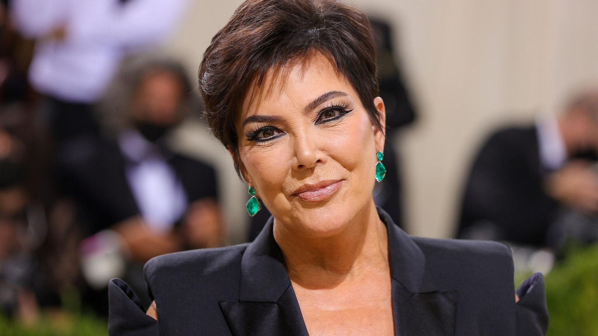 Kris Jenner llora por la partida de su hermana Karen: ‘Falleció ayer inesperadamente’