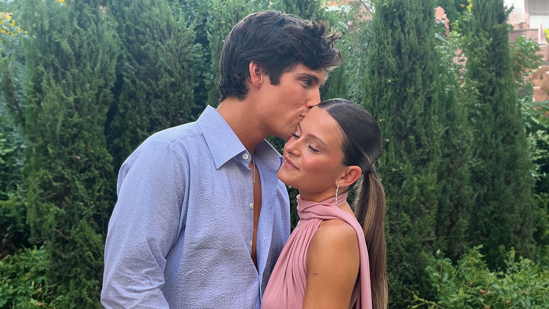 Todos los detalles de la fiesta de pedida de Bea Gimeno y Nacho, el hijo de Emilio Aragón, con discurso incluido del presentador