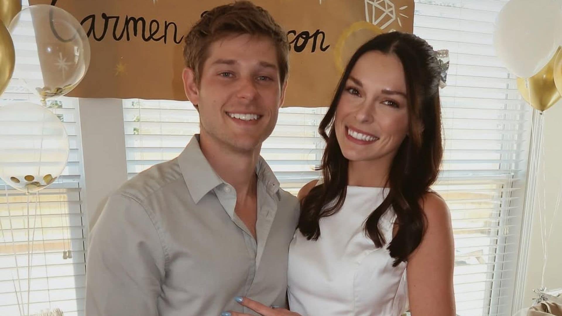 Mason Dye, actor de 'Stranger Things', se compromete: así será su idílica boda en la playa