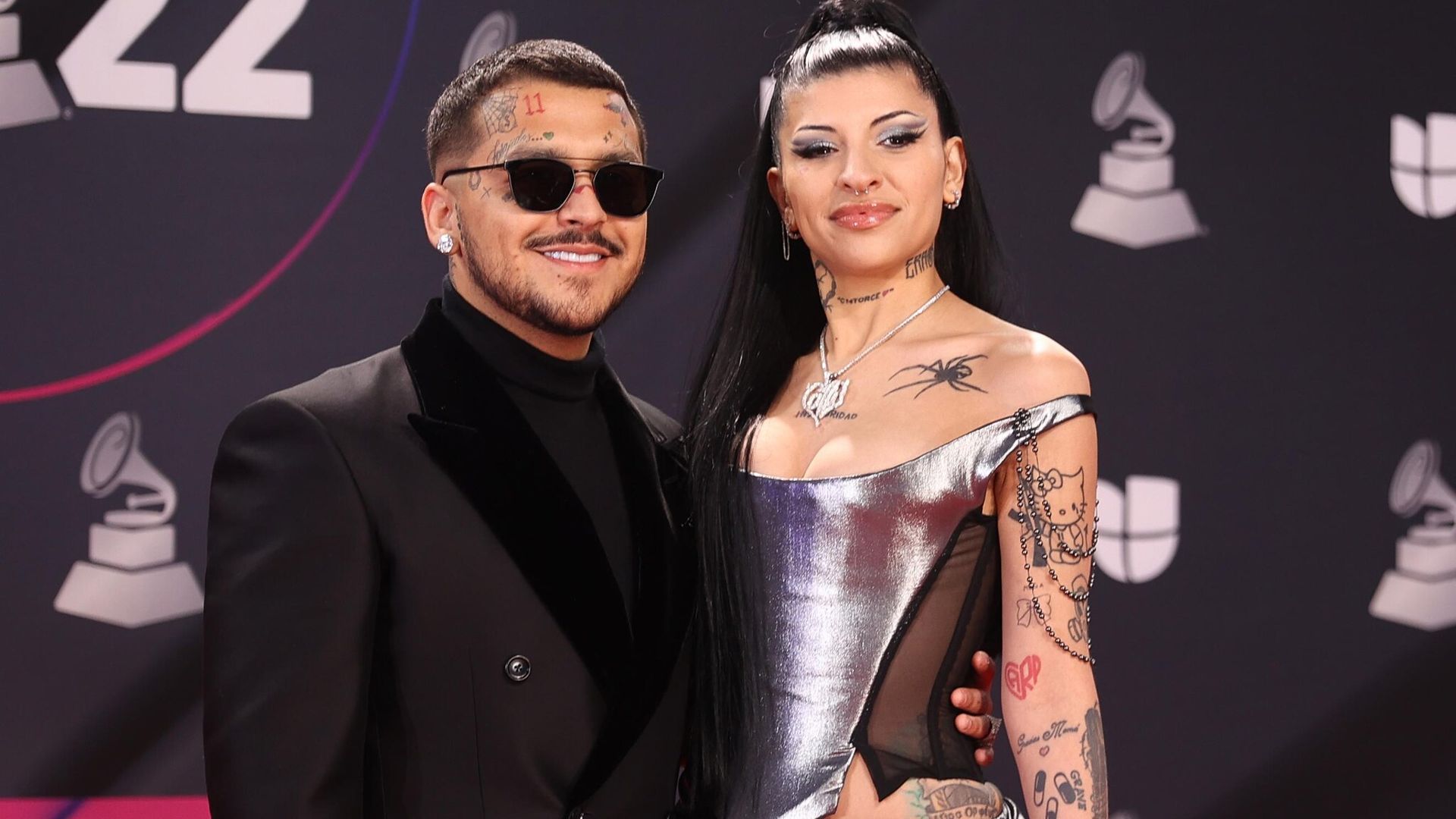 Cazzu y Christian Nodal visitan una lujosa joyería y crecen los rumores de boda