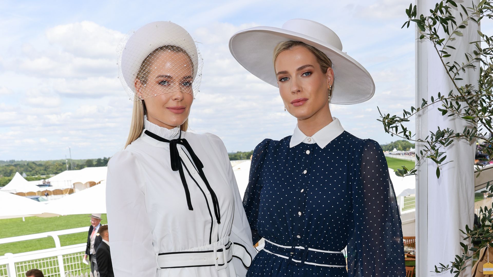 Amelia y Eliza Spencer destacan con sus looks de invitada en Ascot