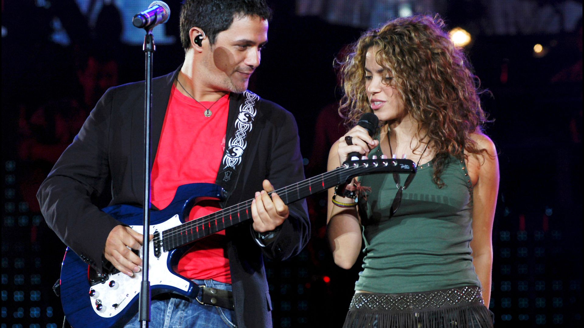 Alejandro Sanz habla sobre su relación con Shakira: "Solo hace canciones con los muchachos guapos"