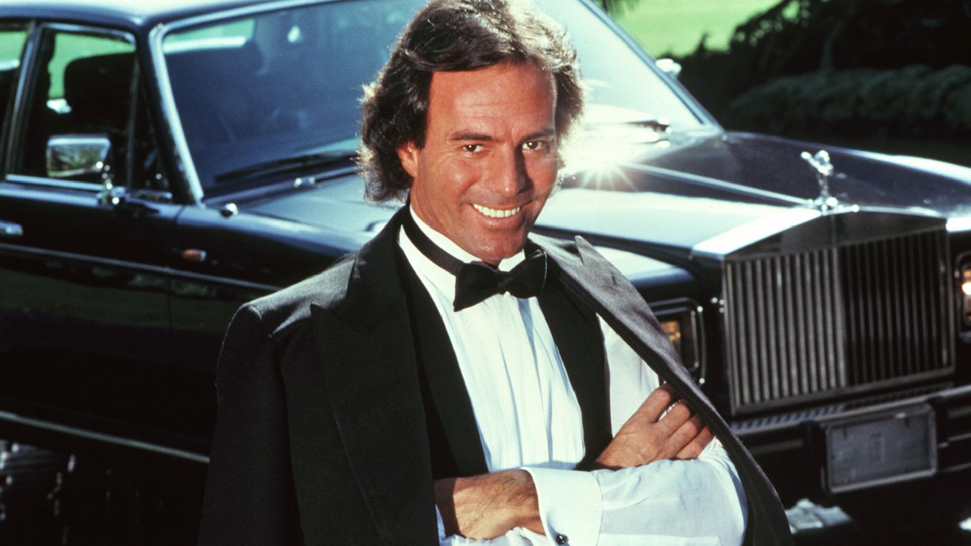 Toda la historia sobre la foto de Julio Iglesias que Maluma ha hecho viral (otra vez)