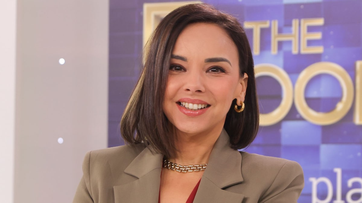 Chenoa (50) se une a la tendencia viral y recuerda su look de 2016: "Con pelo corto, ¿qué opináis?"