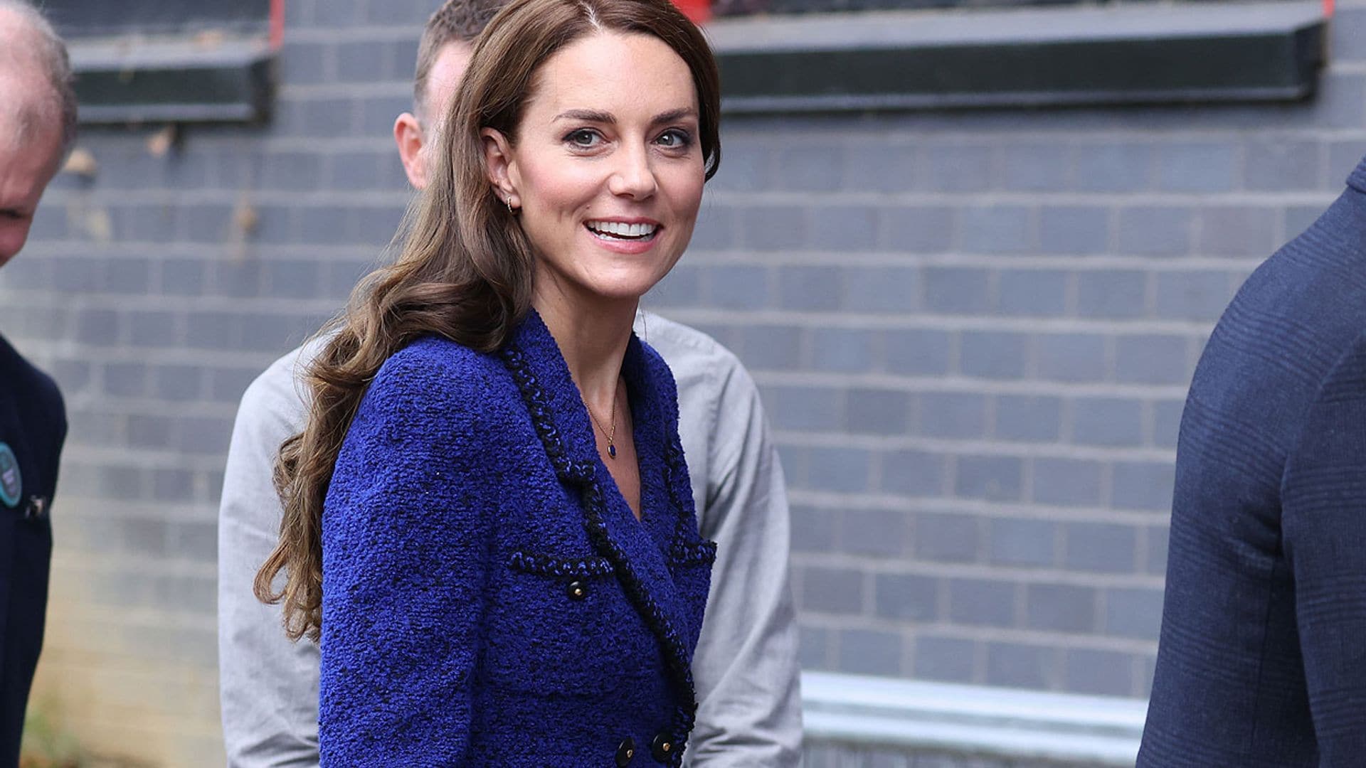 Una chaqueta de 'tweed' de 1995, la exclusiva protagonista del último look de oficina de Kate