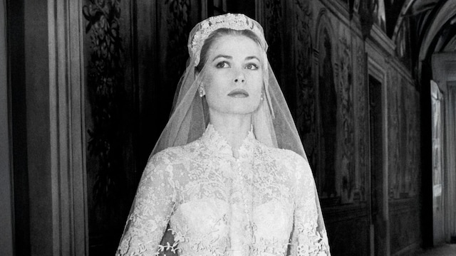 Principess Grace Kelly in her wedding dress at Prince's Palace