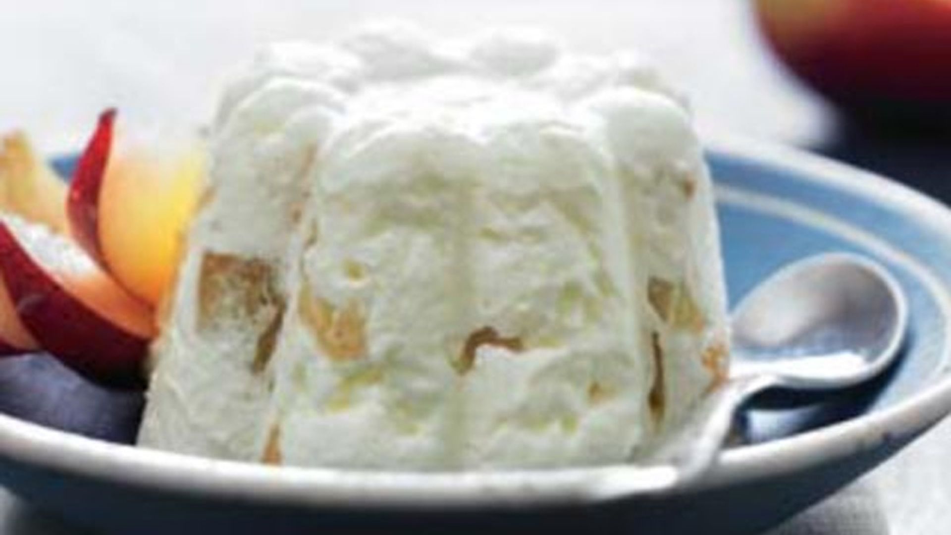 Pastel de nectarina