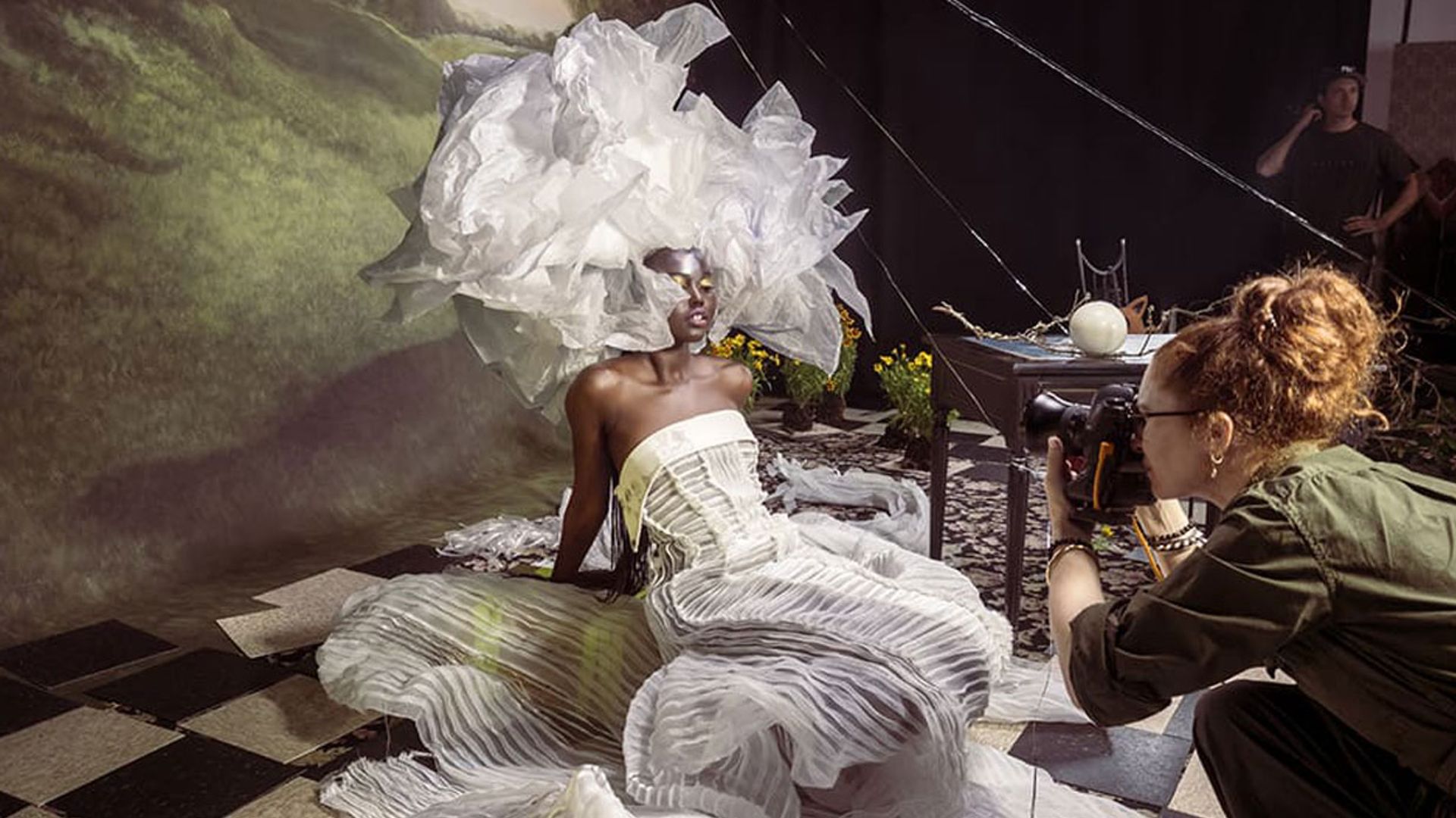Emily Ratajkowski, Lila Moss o Bella Hadid debutan en el Calendario Pirelli 2023